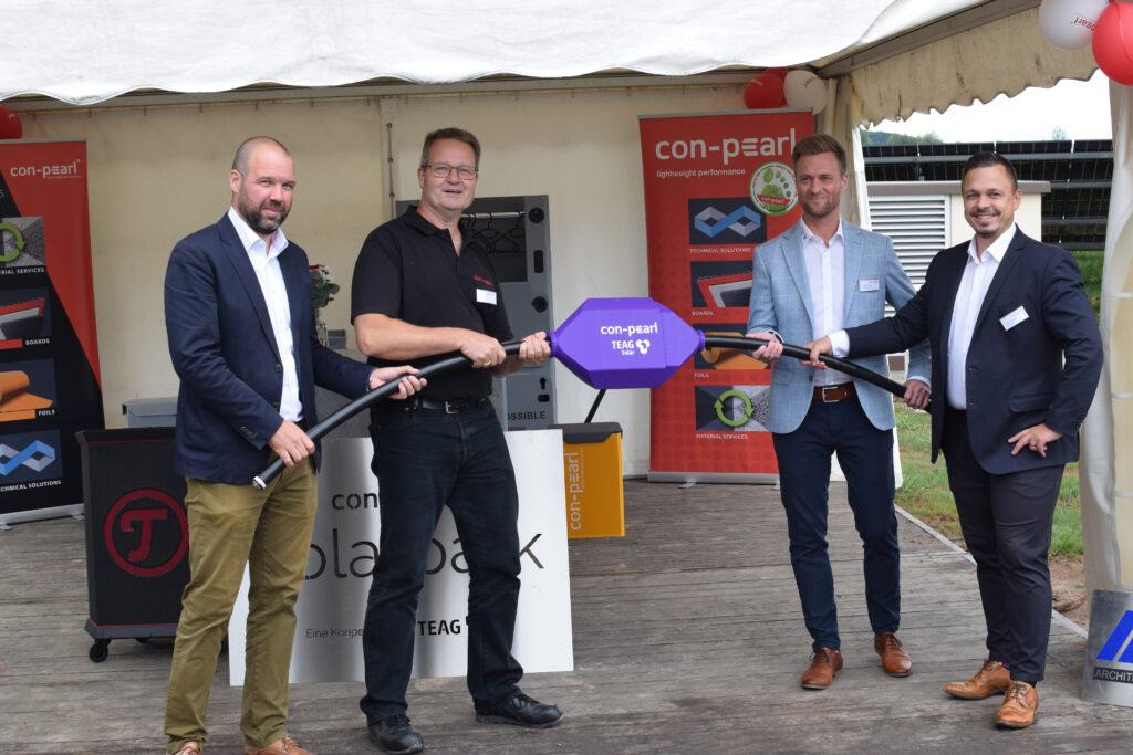 Symbolic opening of the new con-pearl solar park